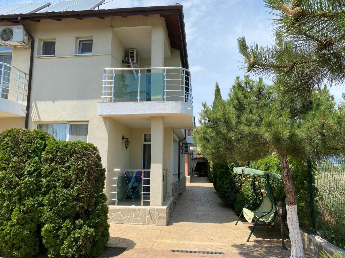 Sunny Guest House Ravda ภายนอก รูปภาพ